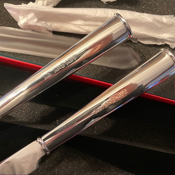 LIKE NEW Kate Spade Darling Point 2 Piece Dessert Set - Picture 3 of 12